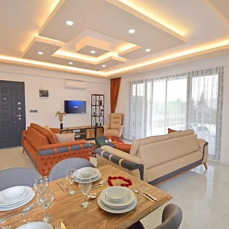 מלון Guest 4*